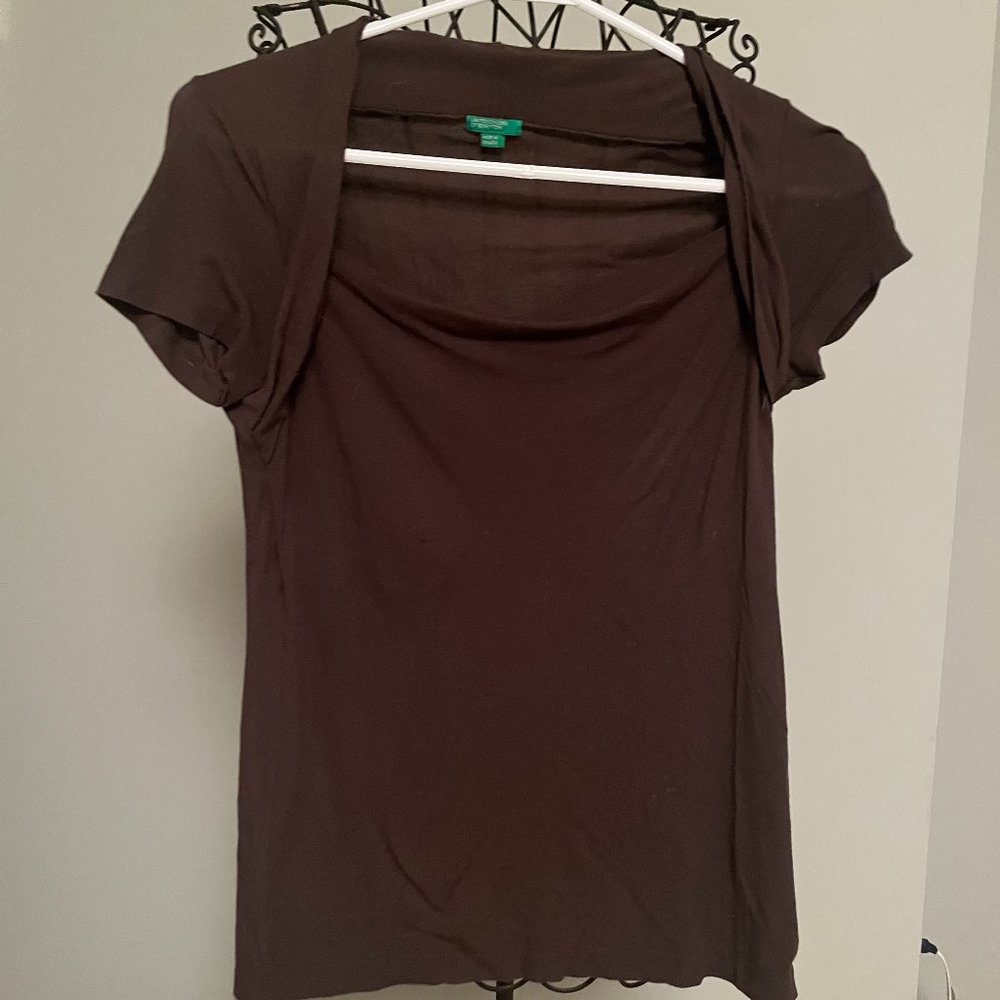 Benneton dark brown sleeveless shirt